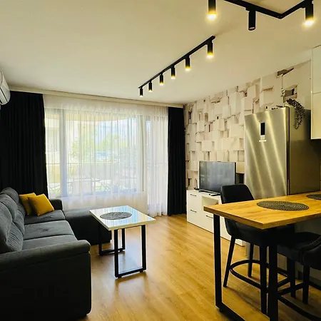 דירה Cherno 107 - 19 נסבר